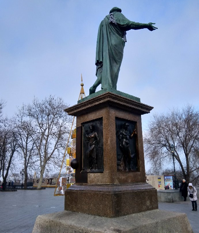Statue of the Duc de Richelieu景点图片