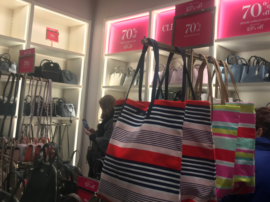 Outlet Collection at Niagara-滨湖尼亚加拉必去景点