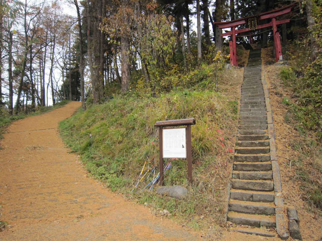 Katayama Inari Shrine-饭山市必去景点