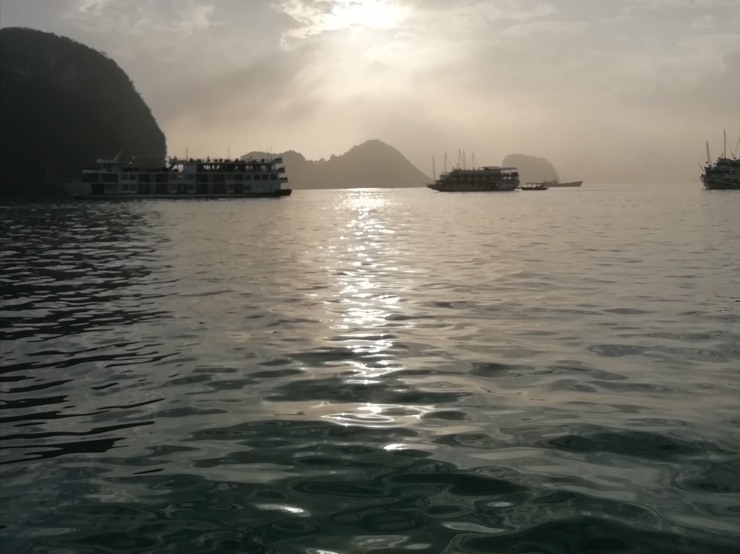 Aphrodite Cruises景点图片