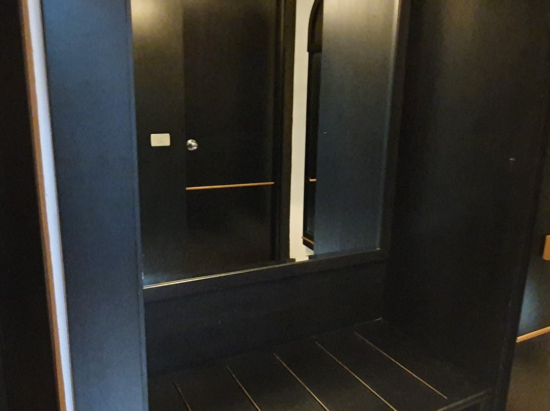 波耶迪亚法酒店主图