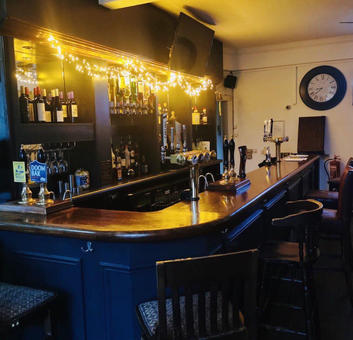 The Saddle Inn-官方