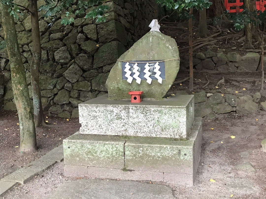 Aekuni Shrine景点图片