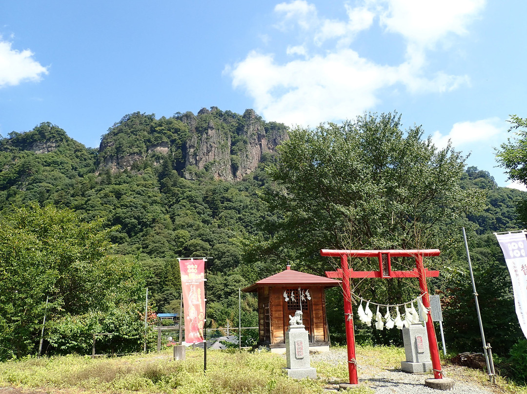 Mitsuiwa Shrine景点图片