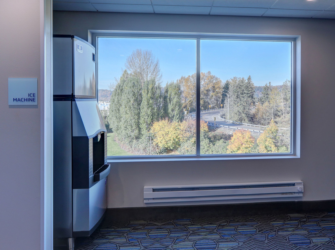 Holiday Inn Express & Suites Auburn Downtown By IHG主图