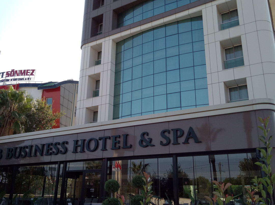 B Business Hotel & Spa主图
