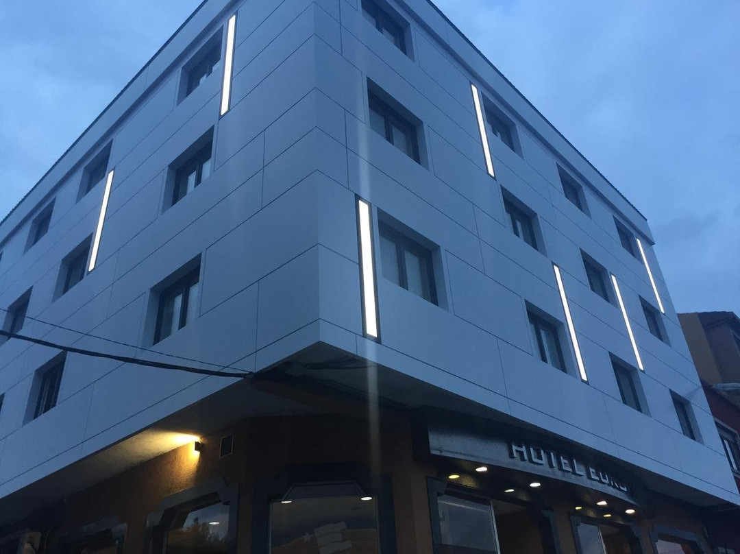 欧罗巴酒店主图