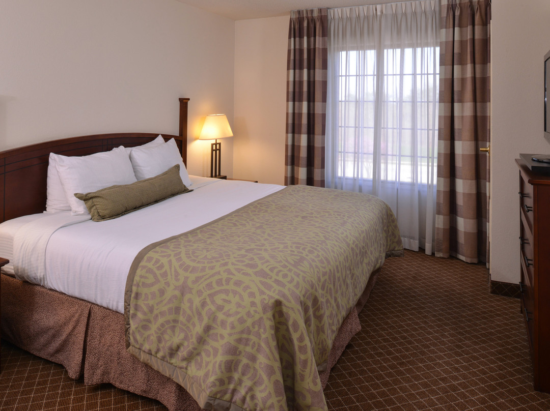 Staybridge Suites Indianapolis-Airport by IHG主图