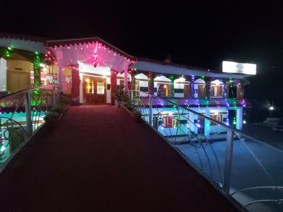 Hotel Burans-官方