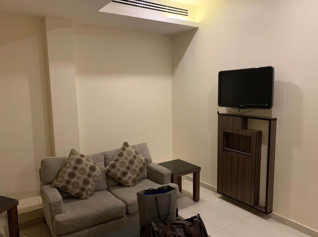 Grand Lily Hotel Suites主图