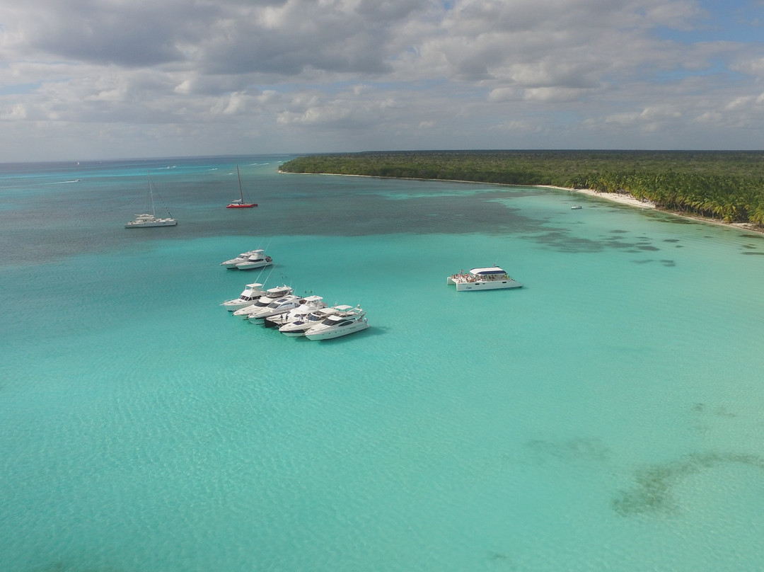 Sky Tours-拉罗马纳必去景点