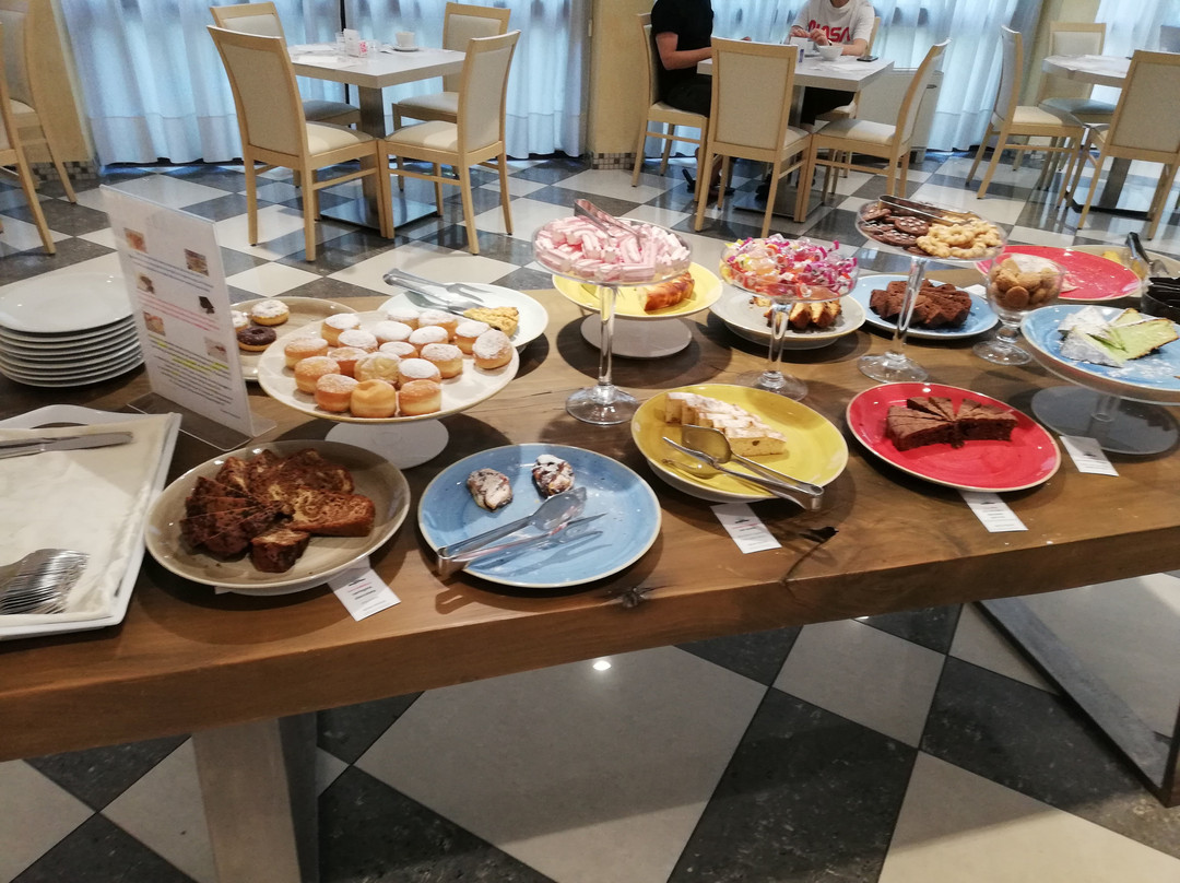 Hotel Augustus Riccione主图