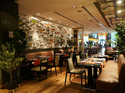 Qb Restaurant & Bar主图