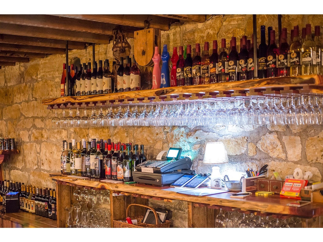 Farmers Creek Antiques & Mac's Wine Cellar