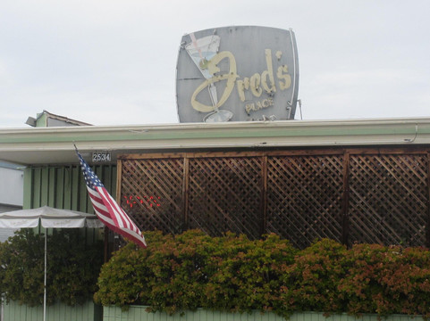 Fred's Place-山景城必去景点