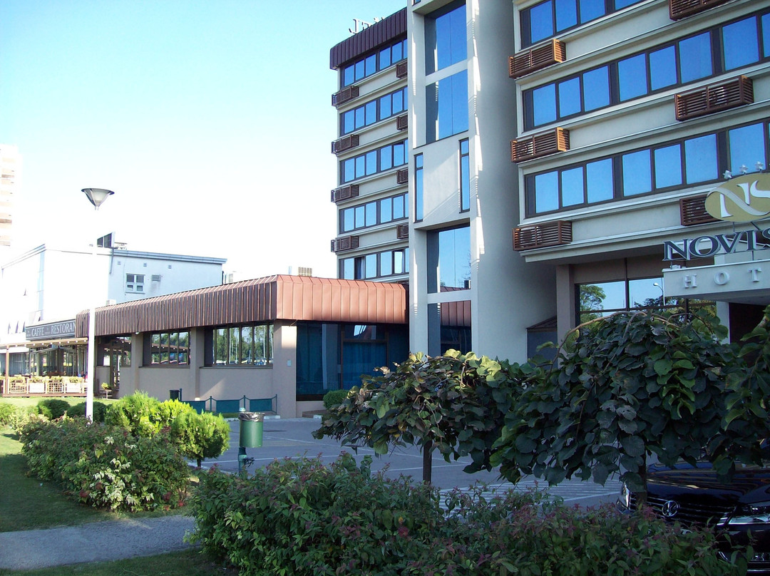 Hotel Novi Sad主图