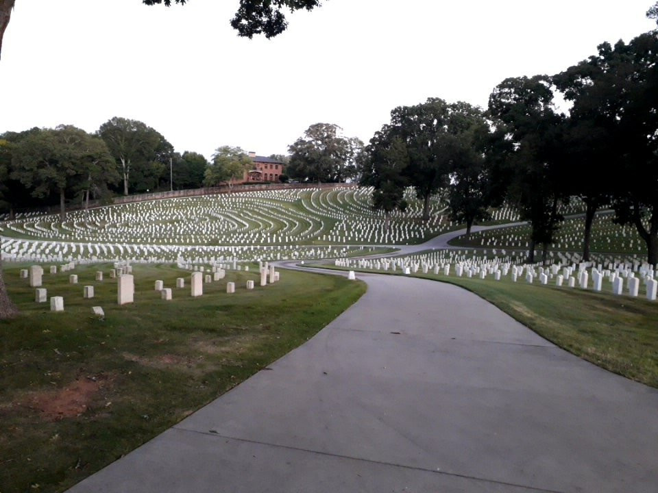 Georgia Memorial Cemetery-玛丽埃塔必去景点