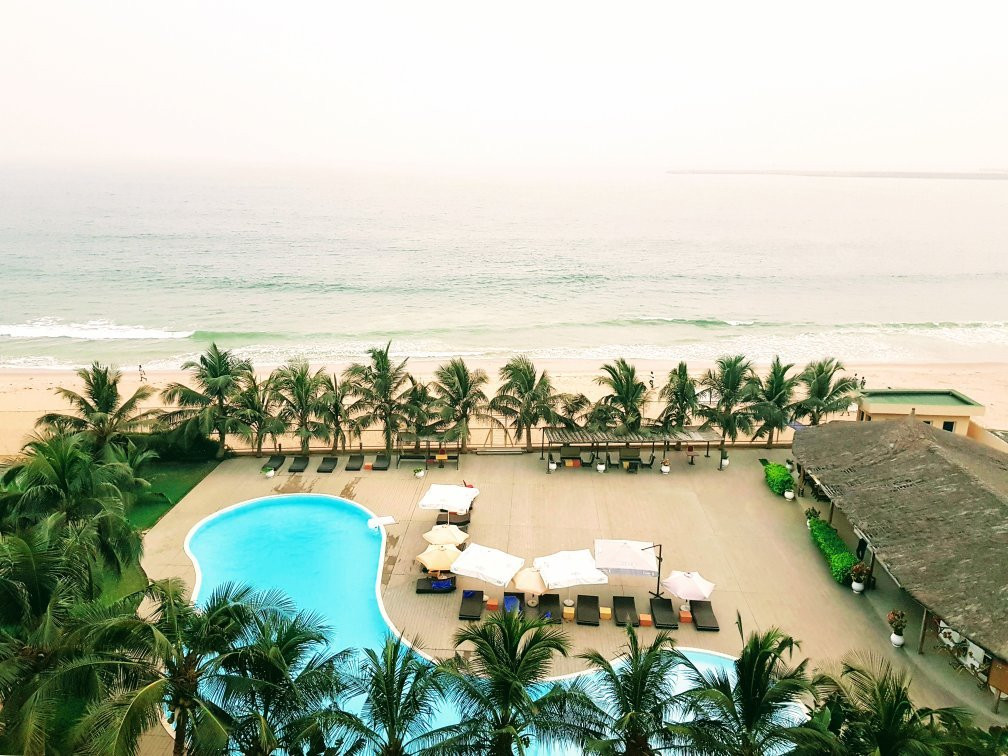 普拉吉阿扎莱酒店主图