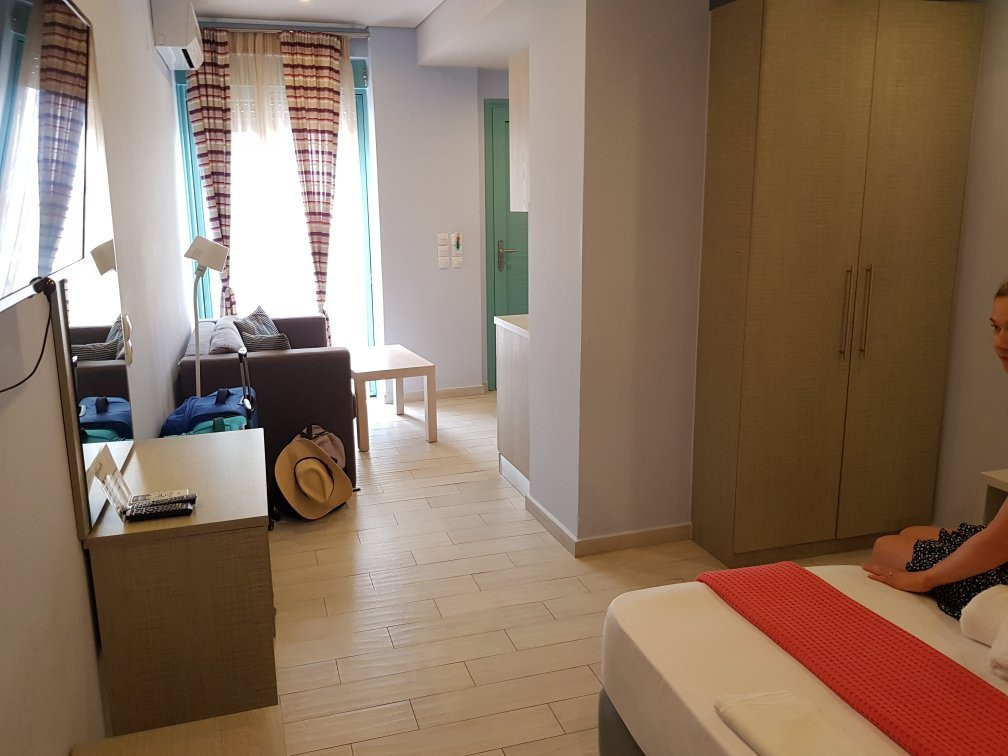 The Ionian View主图