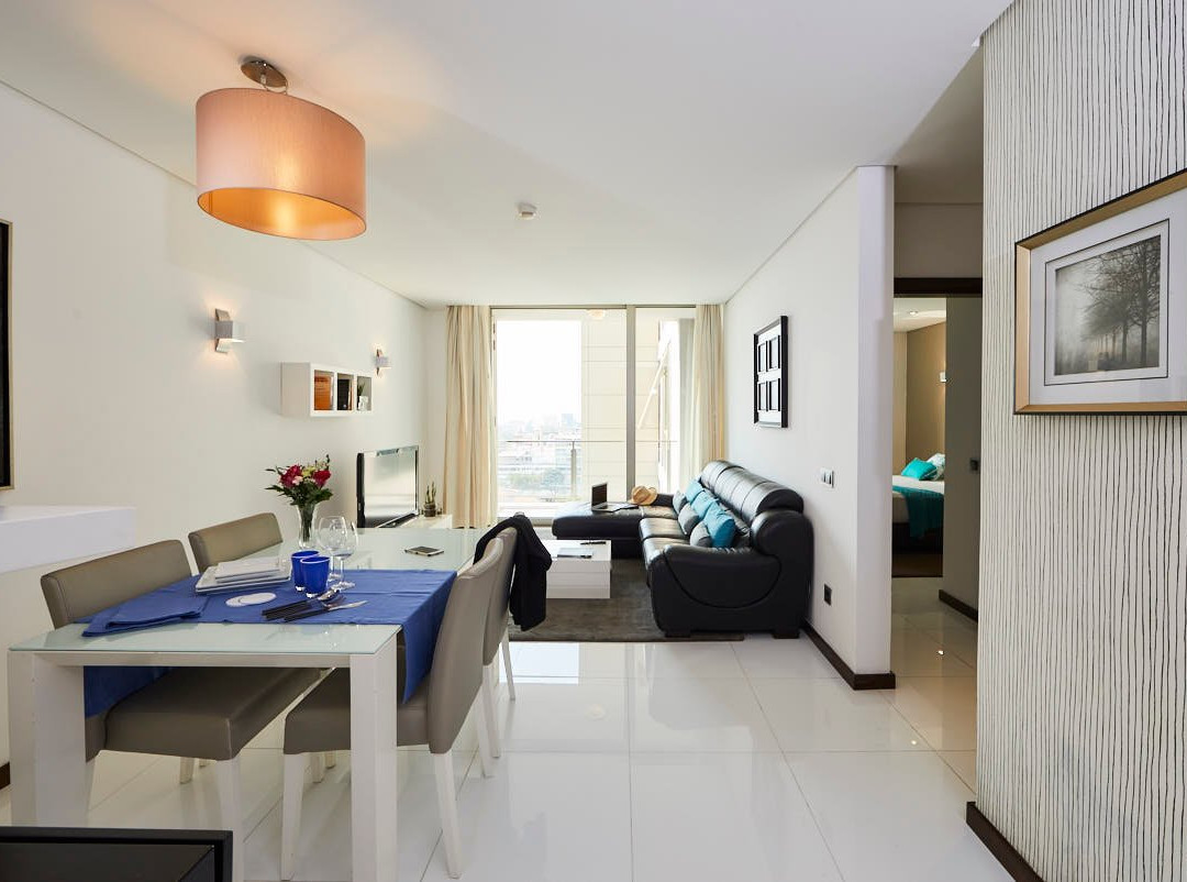RK Suite Hotel主图