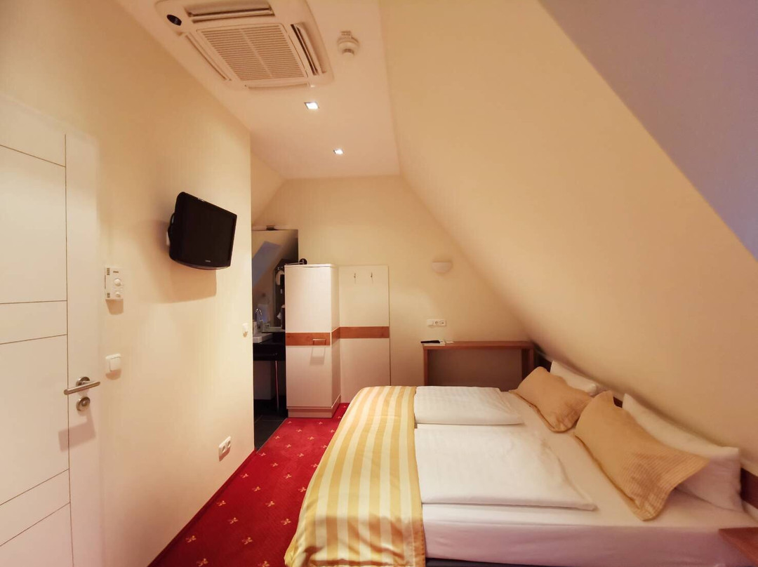 Schiefer Hotel主图