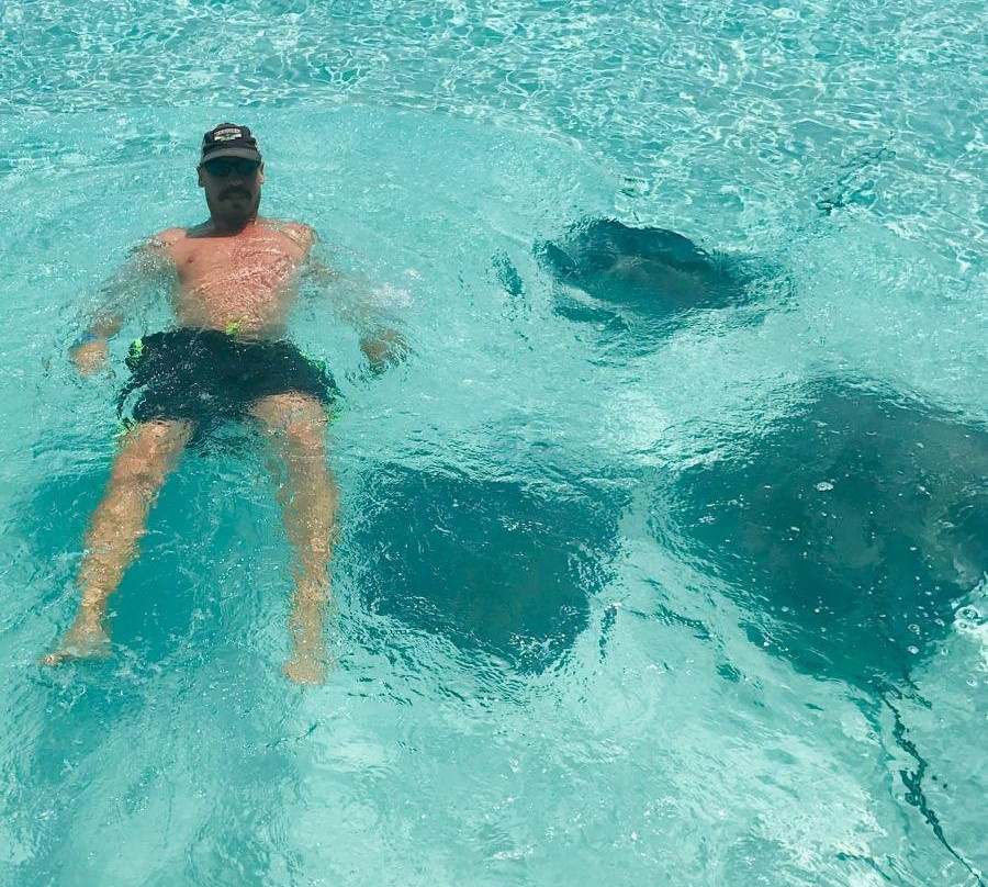 Crystal Sea Charters-East End必去景点