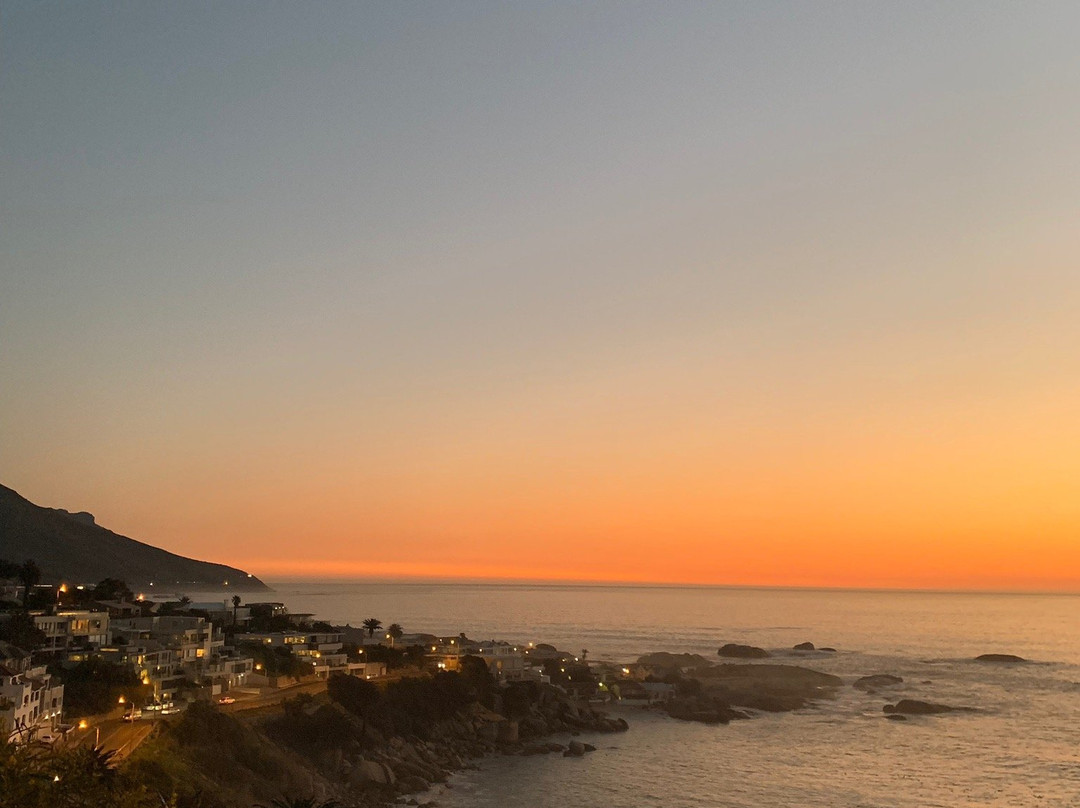 Camp's Bay Beach景点图片