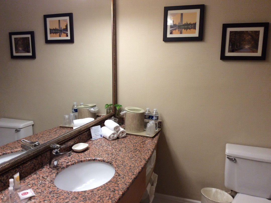 谢迪格罗韦康福酒店主图