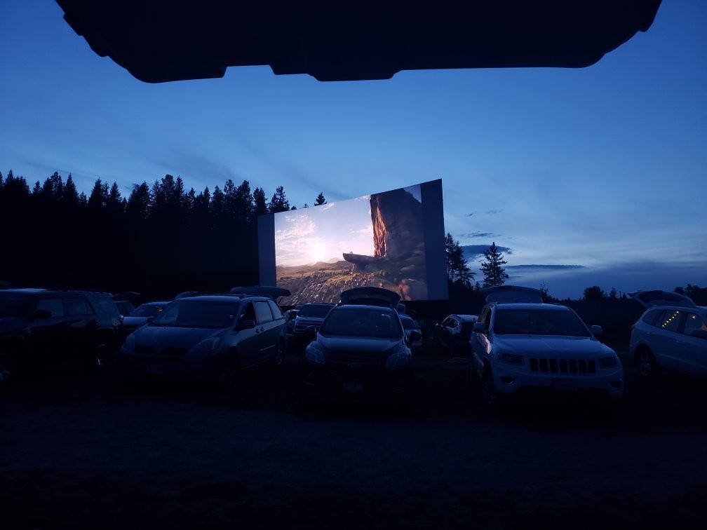 Starlight Drive-In-Enderby必去景点