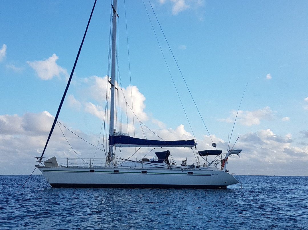 Tahiti Sailing Charter - Day Tours景点图片