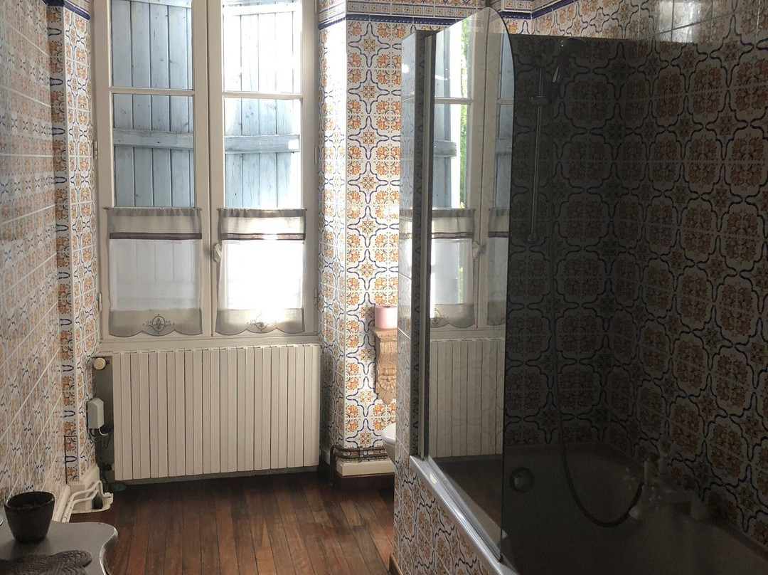 木林拉比克酒店主图