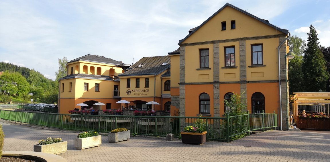 Hotel Strelnice-官方