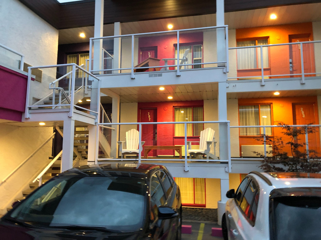 基洛纳泽德酒店主图