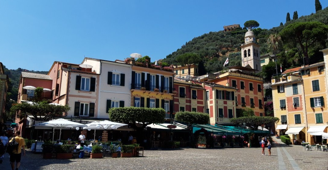 Piazza Martiri Dell'Olivetta景点图片