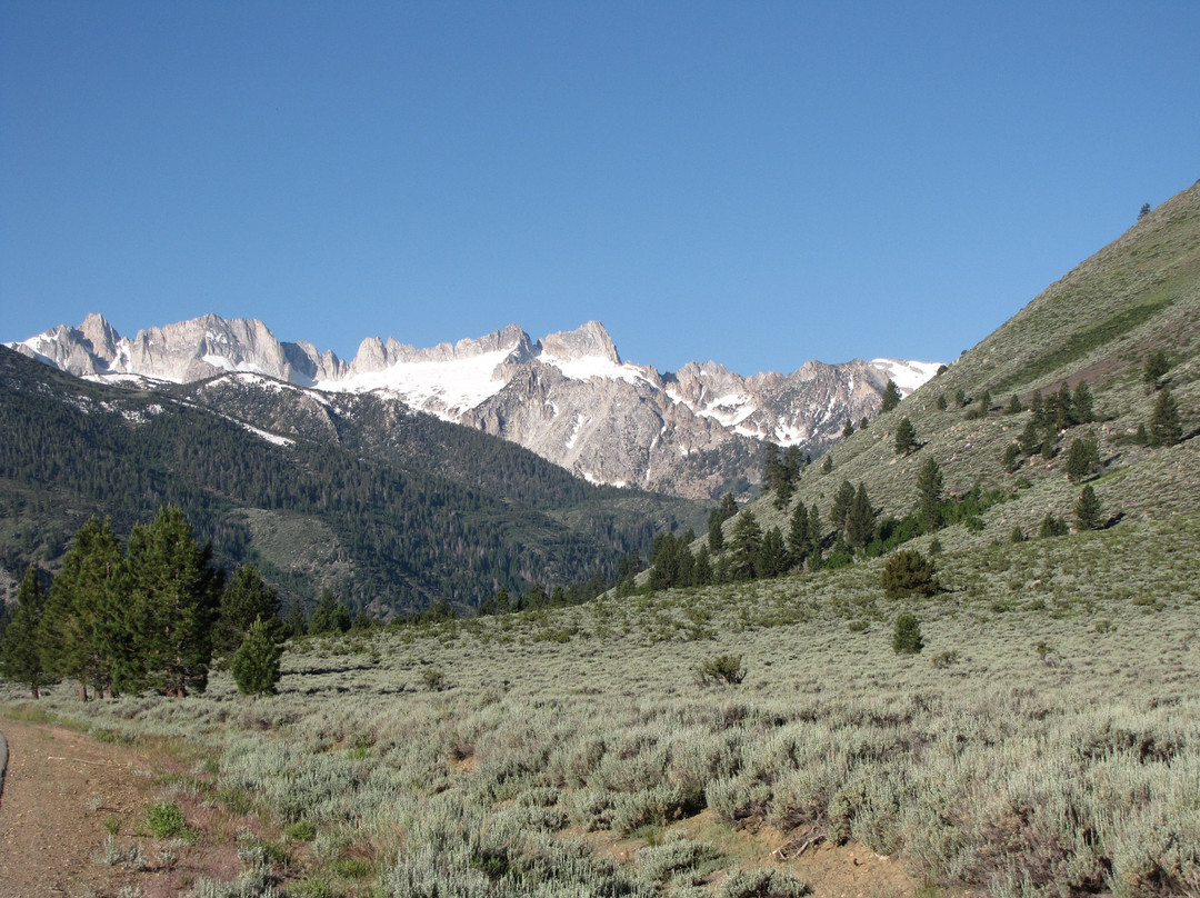 Horsetail Falls Trail景点图片