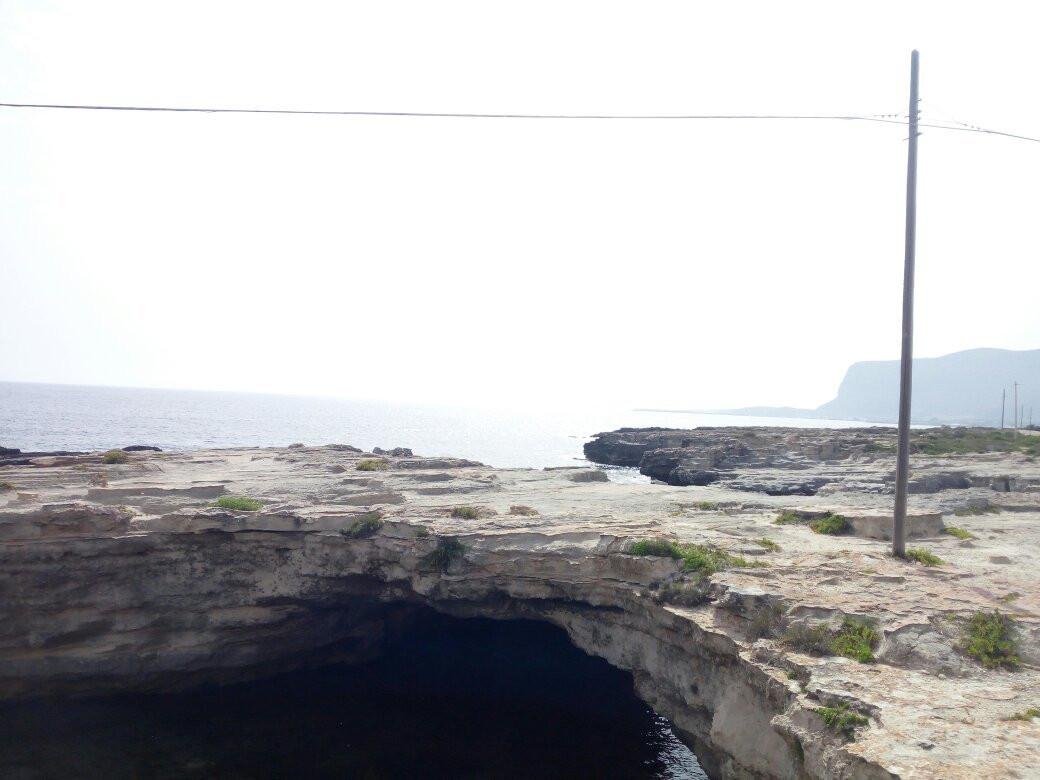 Grotta perciata, favignana景点图片