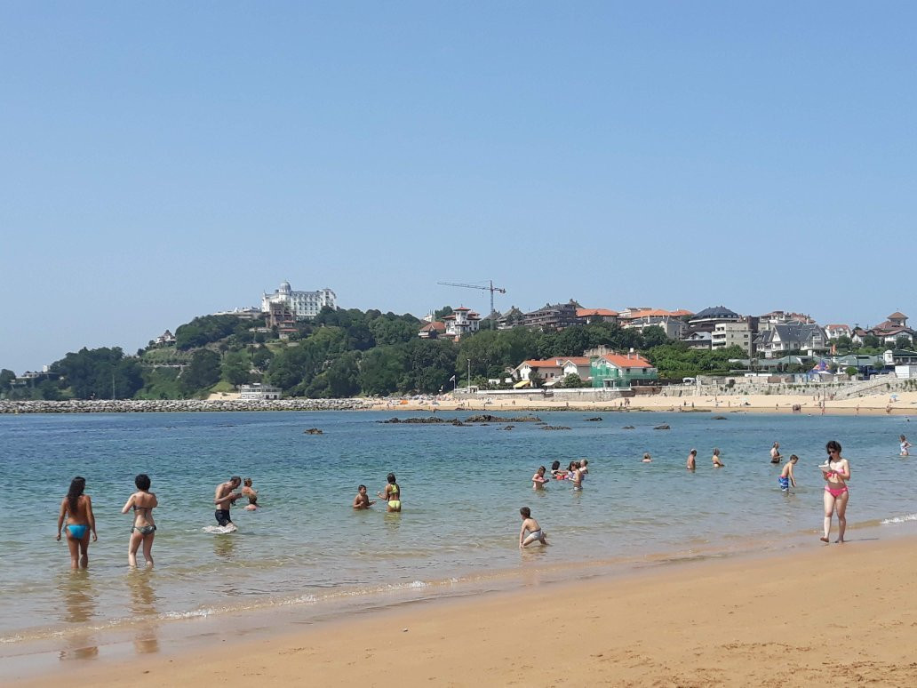 Playa de Bikini-桑坦德必去景点