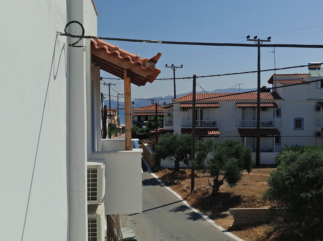 Studio Nikolos主图