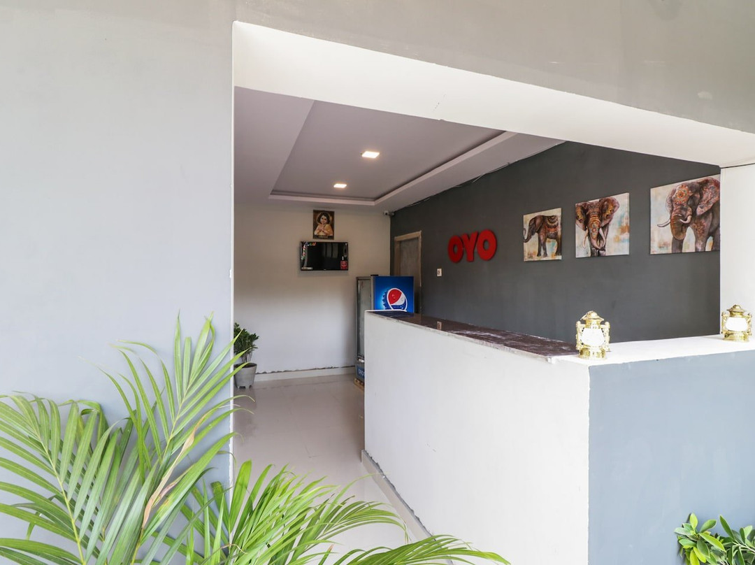 OYO 22450 Akshaya Palace主图