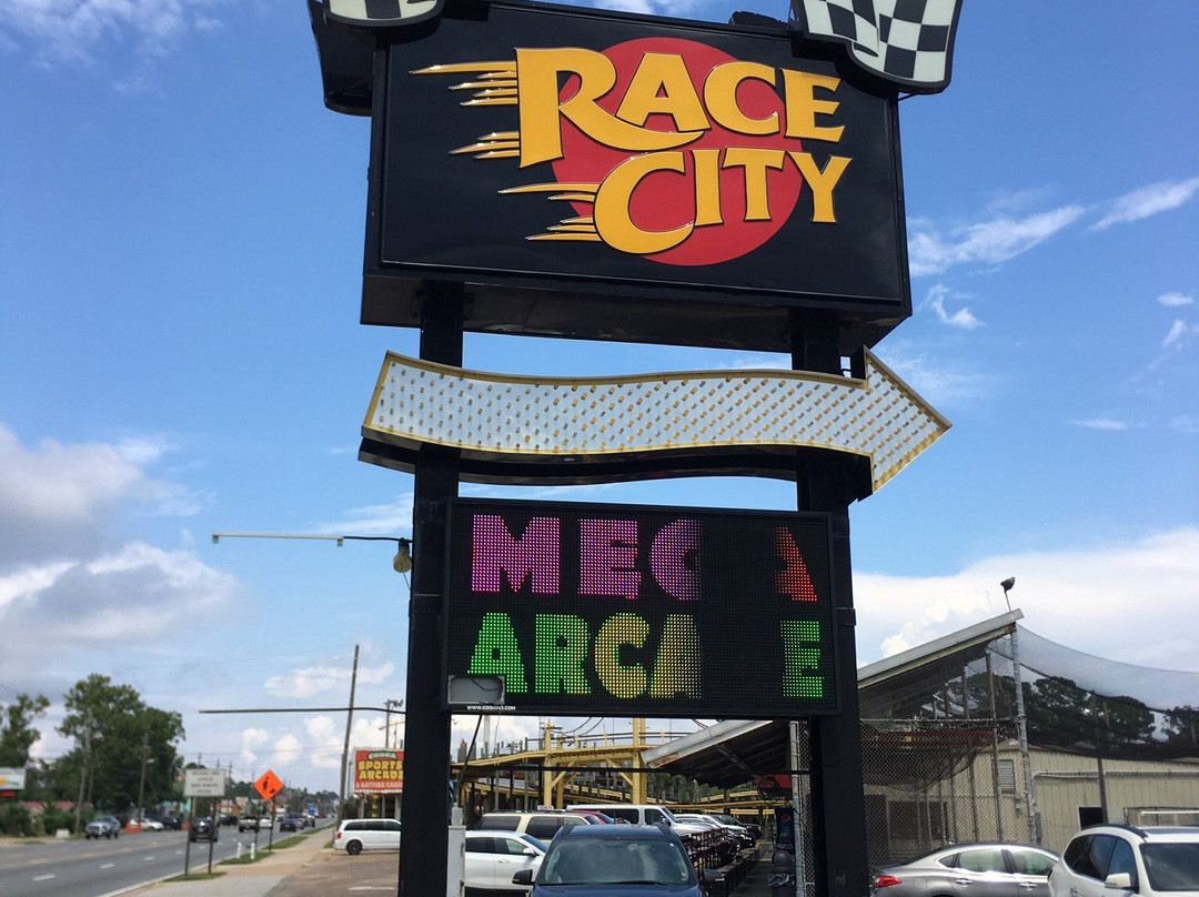 Race City PCB景点图片