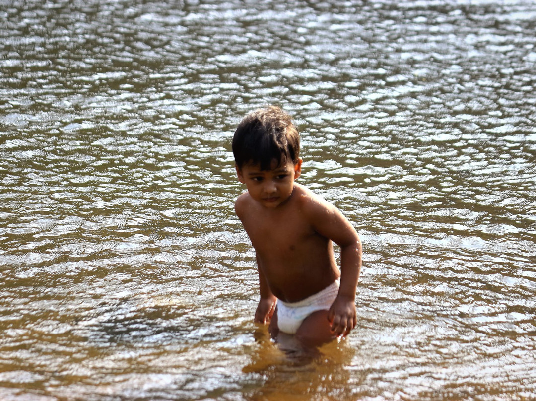 Kallar酒店住宿-River County