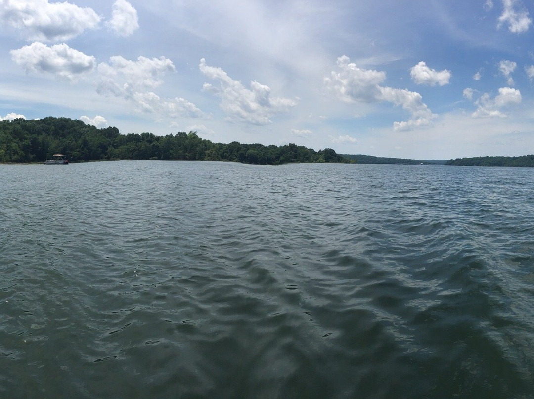 Beaver Lake Outdoor Center景点图片