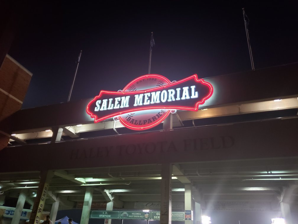 Carilion Clinic Field at Salem Memorial Ballpark景点图片