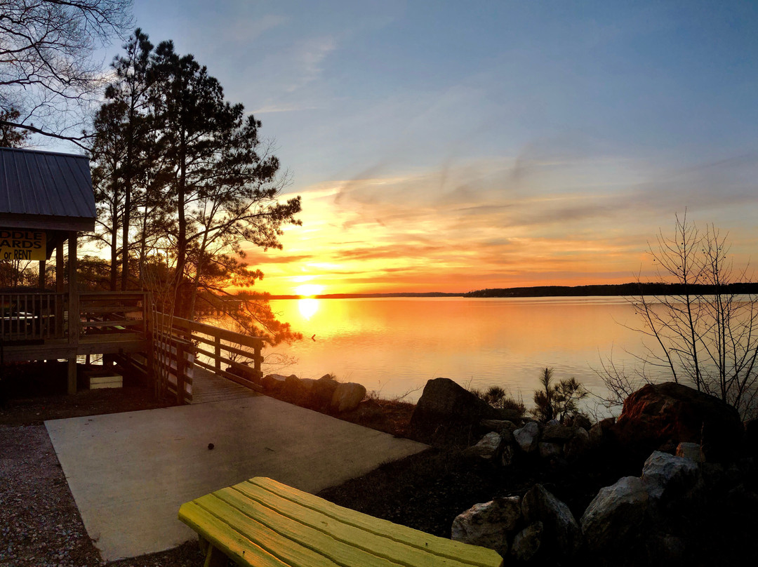 Lake Gaston Summer Rentals景点图片