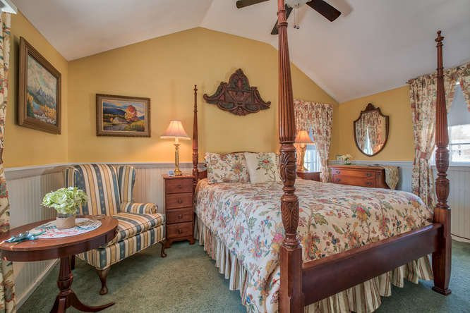 Holiday Guest House Bed & Breakfast主图