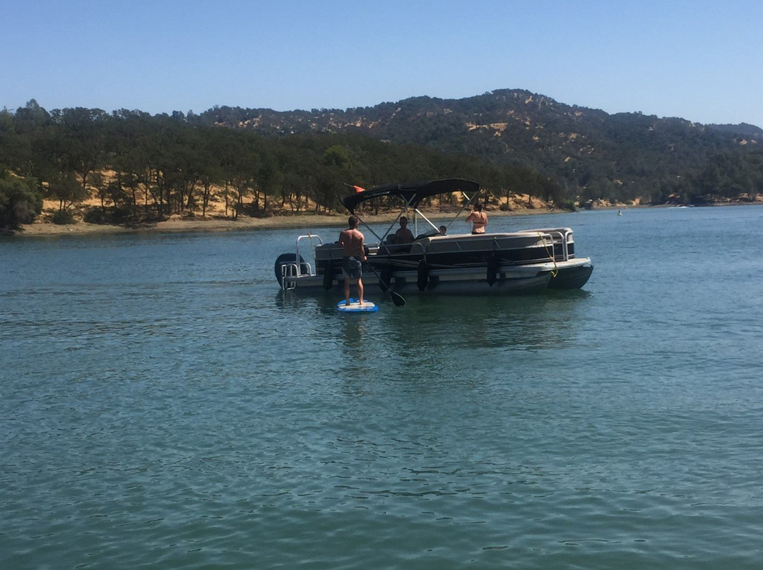 Lake Berryessa Boat & Jet Ski Rentals-纳帕必去景点