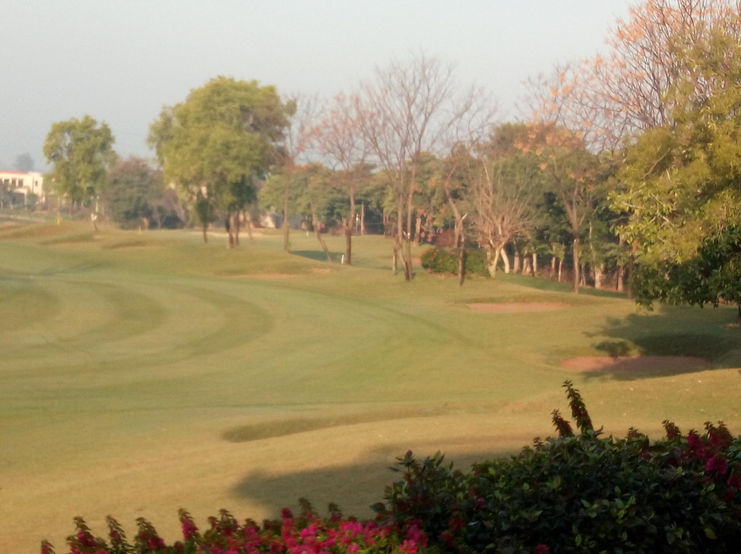 Lemon Tree Hotel, Tarudhan Valley, Manesar主图