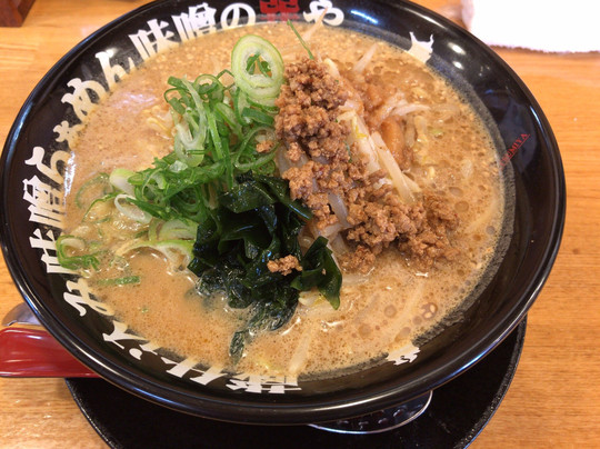 毛吕山町餐馆和美食-Tatsumiya