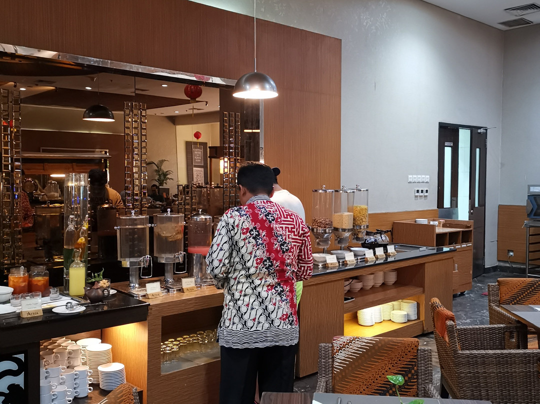 Atria Hotel Malang主图
