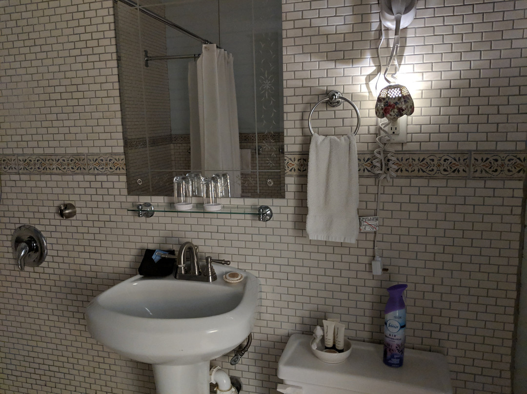 Kelley & Young Wine Garden Inn主图